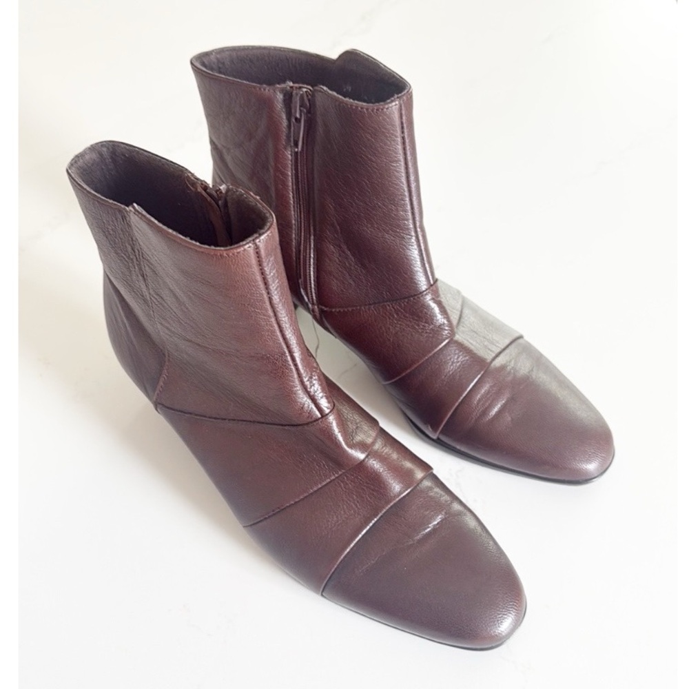Elegant Brown Leather Ankle Boots 8.5